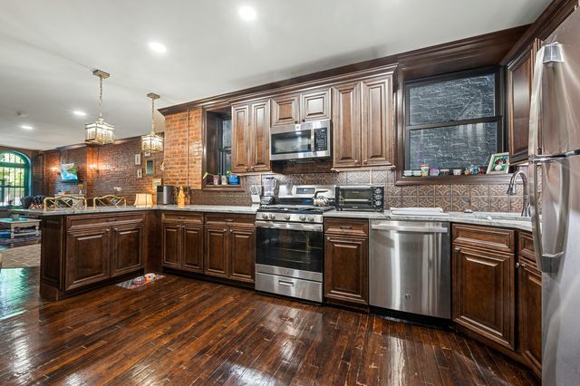 555 W 149th St Apt 1, New York City, NY 10031