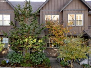 653 Sw FORESTA Ter, Portland, OR 97225