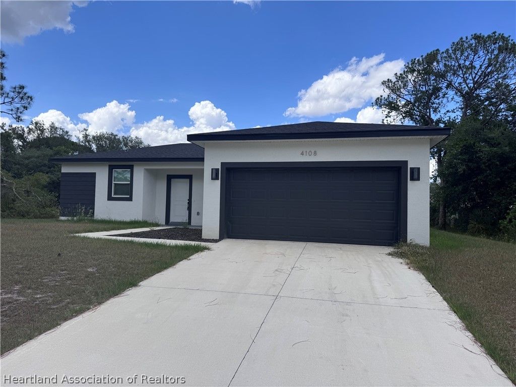 4108 Jaguar Drive, Sebring, FL 33872