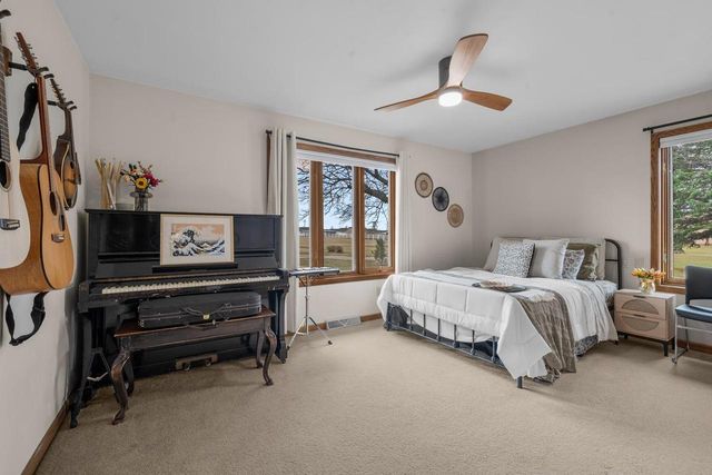 2108 LAWRENCE DRIVE, De Pere, WI 54115