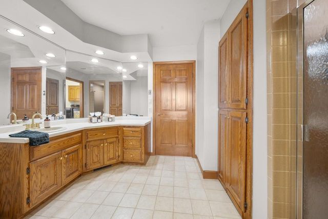 2108 LAWRENCE DRIVE, De Pere, WI 54115