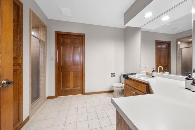 2108 LAWRENCE DRIVE, De Pere, WI 54115