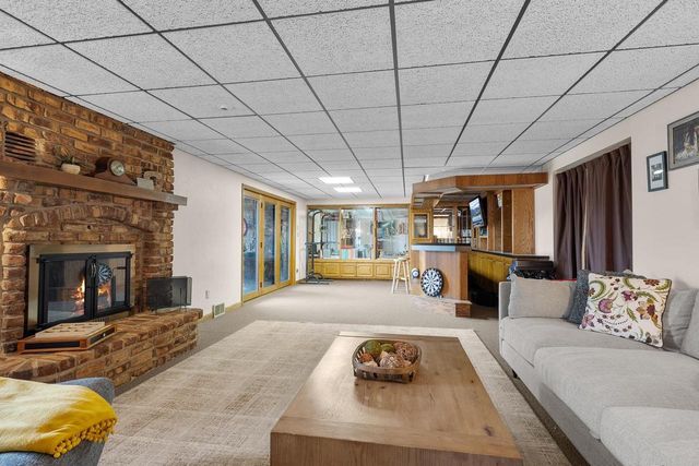 2108 LAWRENCE DRIVE, De Pere, WI 54115