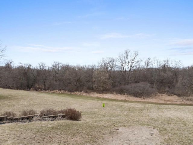 2108 LAWRENCE DRIVE, De Pere, WI 54115
