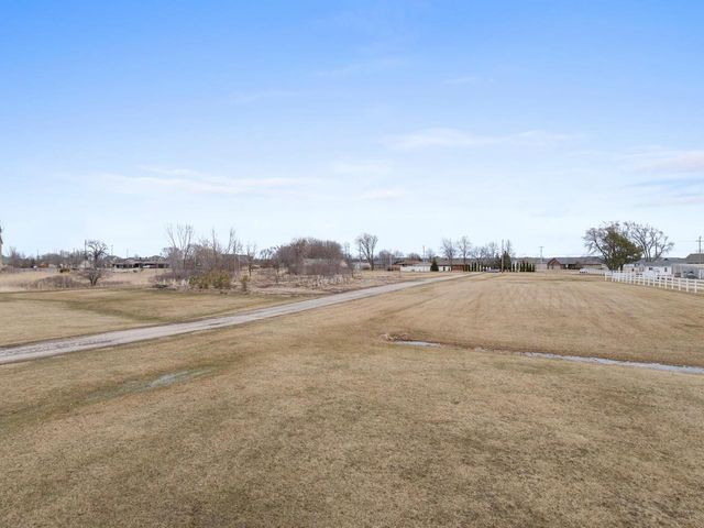 2108 LAWRENCE DRIVE, De Pere, WI 54115