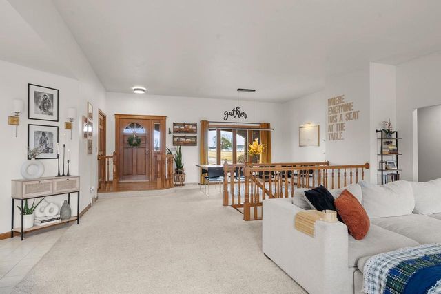 2108 LAWRENCE DRIVE, De Pere, WI 54115