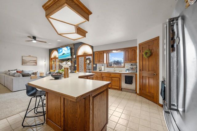 2108 LAWRENCE DRIVE, De Pere, WI 54115