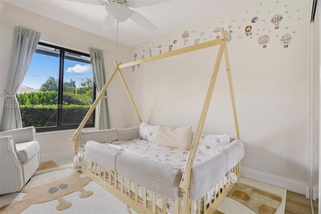 11521 NW 23rd St, Plantation, FL 33323