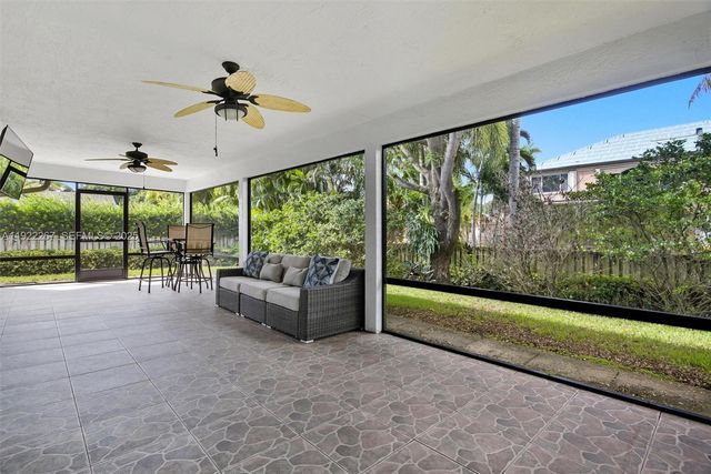 11521 NW 23rd St, Plantation, FL 33323