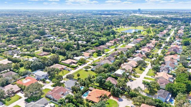 11521 NW 23rd St, Plantation, FL 33323