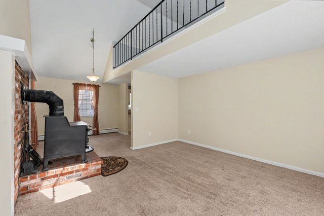 10 Fox Den Road, Hollis, NH 03049
