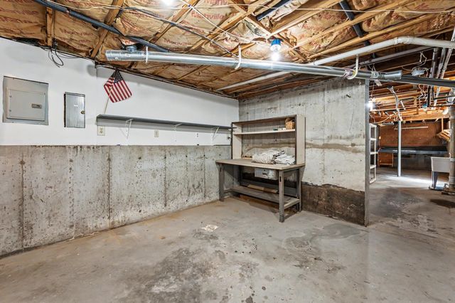 10 Fox Den Road, Hollis, NH 03049