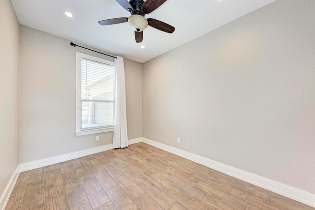 110 Chaumont ST, Kingsland, TX 78639