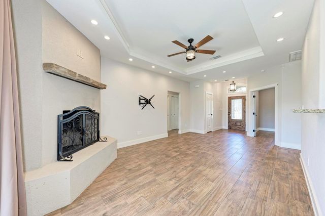 110 Chaumont ST, Kingsland, TX 78639