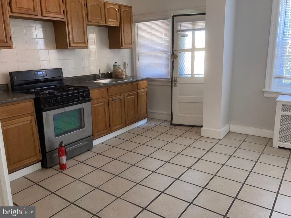 267 S HIRST ST, Philadelphia, PA 19139