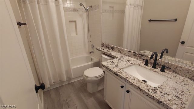 13 Desert Dawn Lane, Henderson, NV 89074