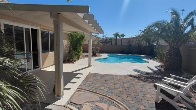 13 Desert Dawn Lane, Henderson, NV 89074