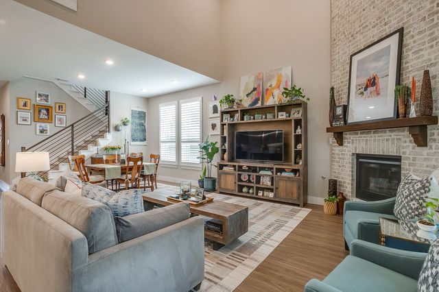 2132 Rolling Oaks Drive, Fort Worth, TX 76008