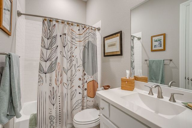 2132 Rolling Oaks Drive, Fort Worth, TX 76008