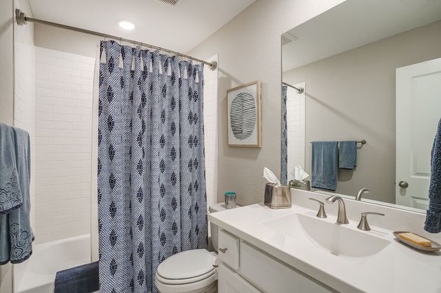 2132 Rolling Oaks Drive, Fort Worth, TX 76008