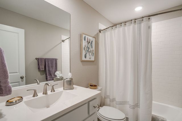 2132 Rolling Oaks Drive, Fort Worth, TX 76008