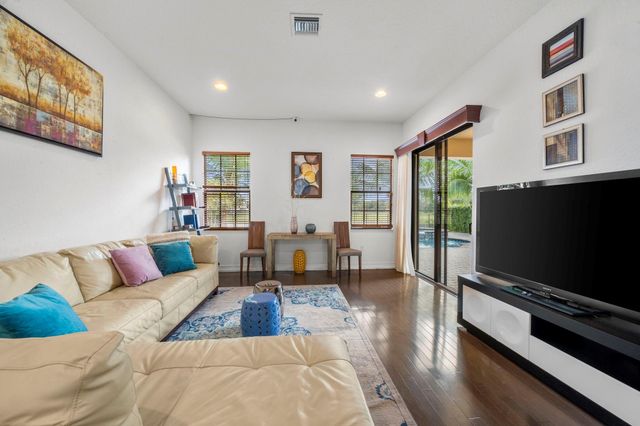 7302 NW 111th Way, Parkland, FL 33076