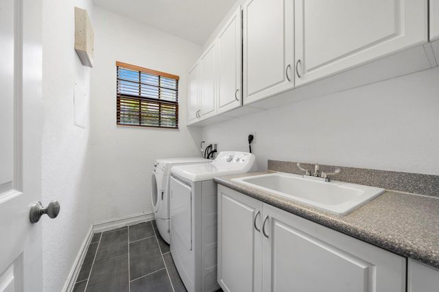 7302 NW 111th Way, Parkland, FL 33076