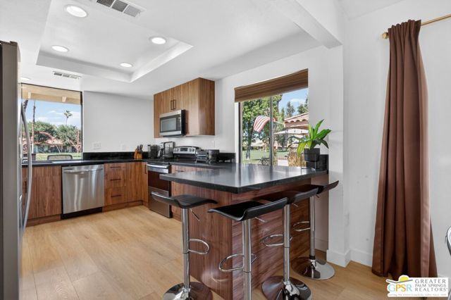 226 La Paz Way, Palm Desert, CA 92260