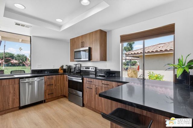 226 La Paz Way, Palm Desert, CA 92260