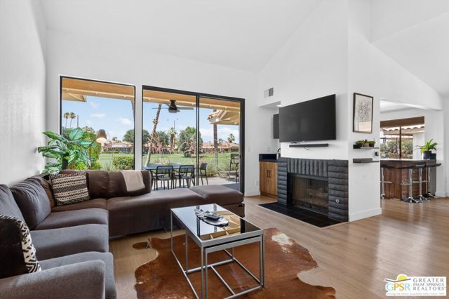 226 La Paz Way, Palm Desert, CA 92260