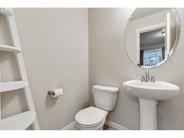 28829 Sw VILLEBOIS Dr, Wilsonville, OR 97070