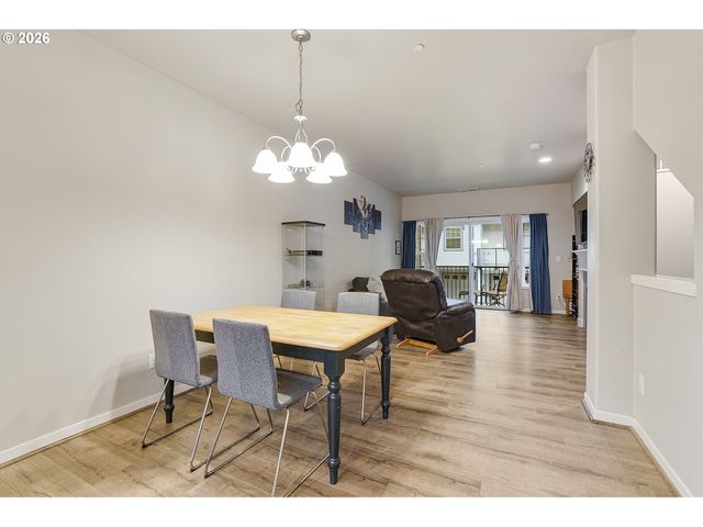 28829 Sw VILLEBOIS Dr, Wilsonville, OR 97070