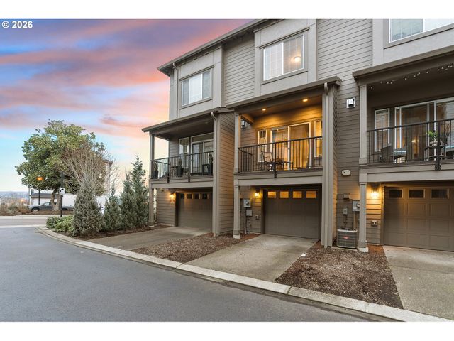 28829 Sw VILLEBOIS Dr, Wilsonville, OR 97070