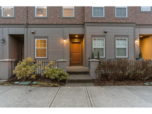 28829 Sw VILLEBOIS Dr, Wilsonville, OR 97070