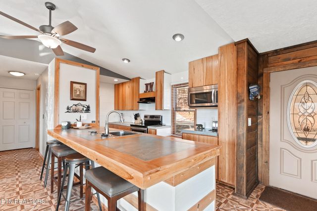 3307 Chinquapin Drive, Sevierville, TN 37876