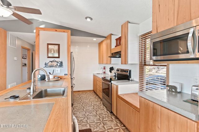 3307 Chinquapin Drive, Sevierville, TN 37876
