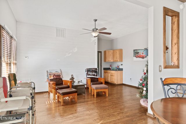 3307 Chinquapin Drive, Sevierville, TN 37876