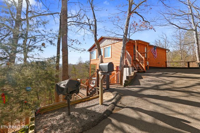 3307 Chinquapin Drive, Sevierville, TN 37876