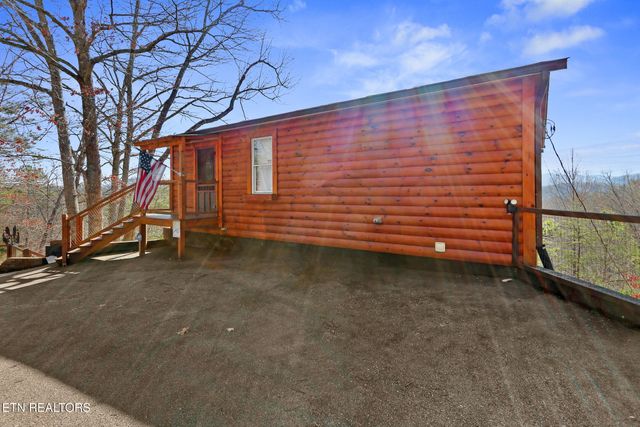 3307 Chinquapin Drive, Sevierville, TN 37876