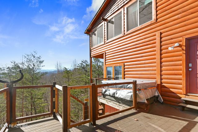 3307 Chinquapin Drive, Sevierville, TN 37876