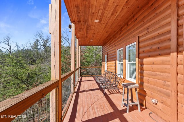3307 Chinquapin Drive, Sevierville, TN 37876