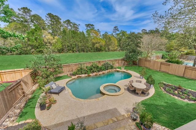 170 N Hazelcrest Circle, The Woodlands, TX 77382