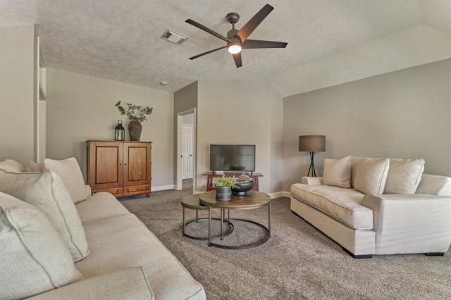 170 N Hazelcrest Circle, The Woodlands, TX 77382