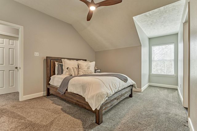 170 N Hazelcrest Circle, The Woodlands, TX 77382