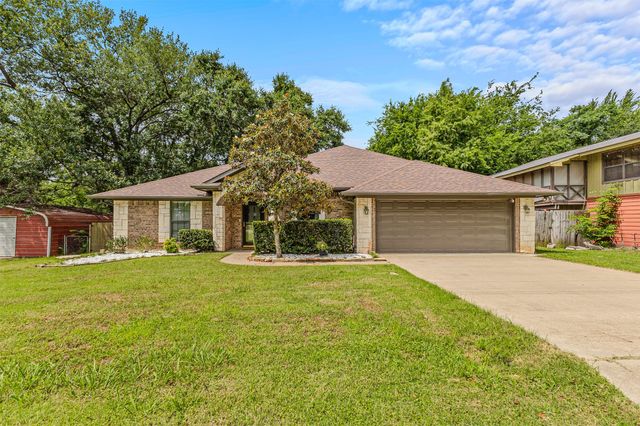 129 Donna Drive, Gun Barrel City, TX 75156