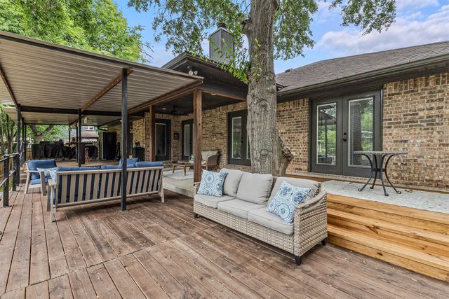 129 Donna Drive, Gun Barrel City, TX 75156