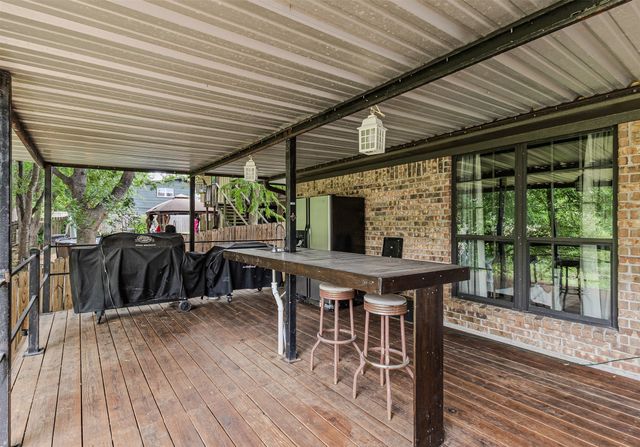 129 Donna Drive, Gun Barrel City, TX 75156