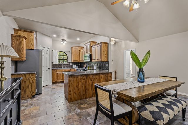 129 Donna Drive, Gun Barrel City, TX 75156