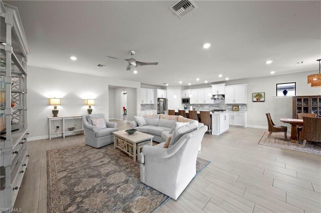 11289 Thurston Chase, Fort Myers, FL 33913