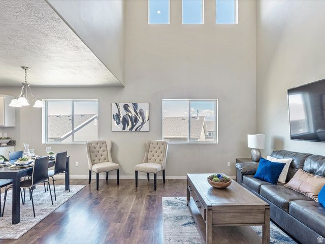 2956 S WILLOW DR, Saratoga Springs, UT 84045